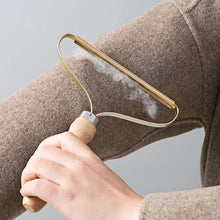 Load image into Gallery viewer, Manual Pet Hair Removal Brush
